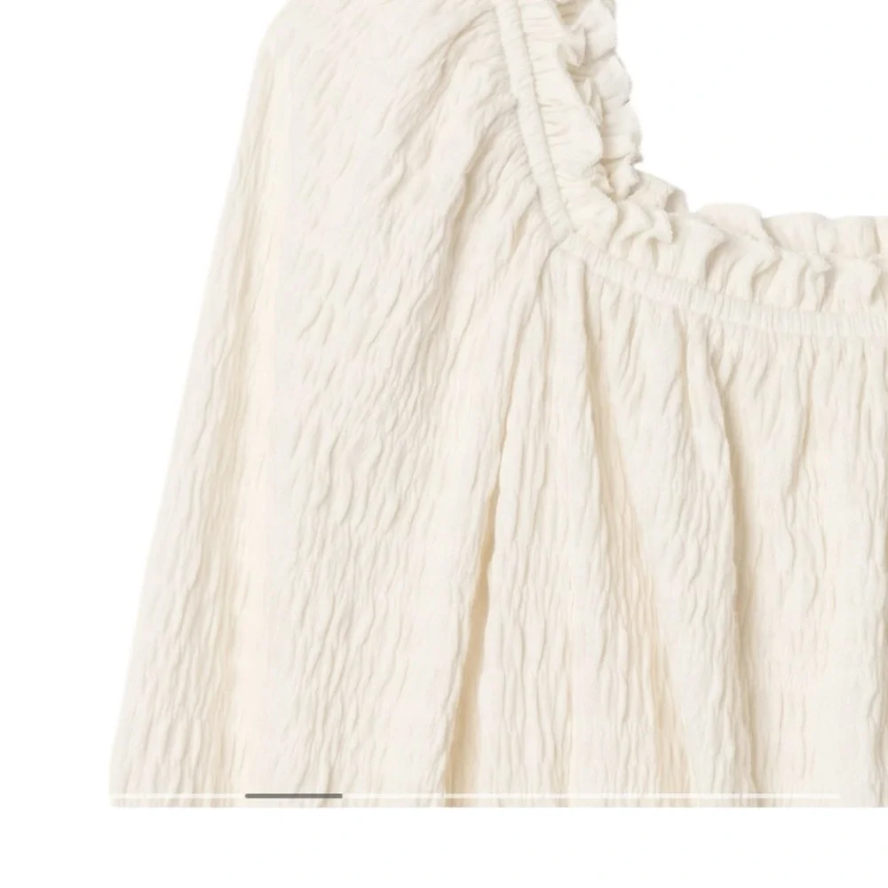 Gap Kids Crinkle Peplum Top Size 8 Ivory Long Sleeve Shirt Peasant stretch